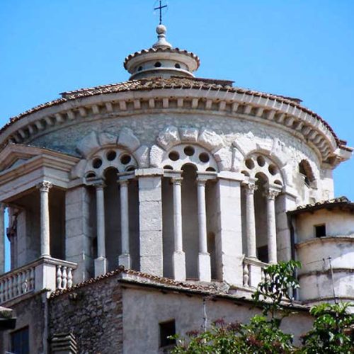 Capranica Prenestina, Ferragosto in musica: il Tempio della Maddalena e la piazza diventano palcoscenici d’eccezione